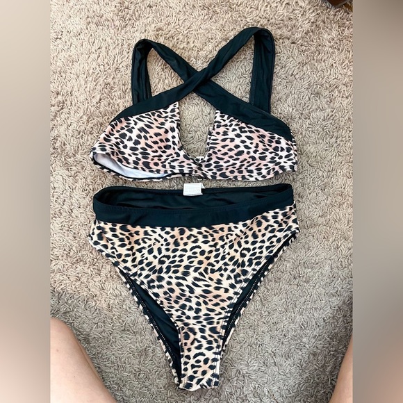 Cheetah Cross Halter Bikini Set - Picture 2 of 2